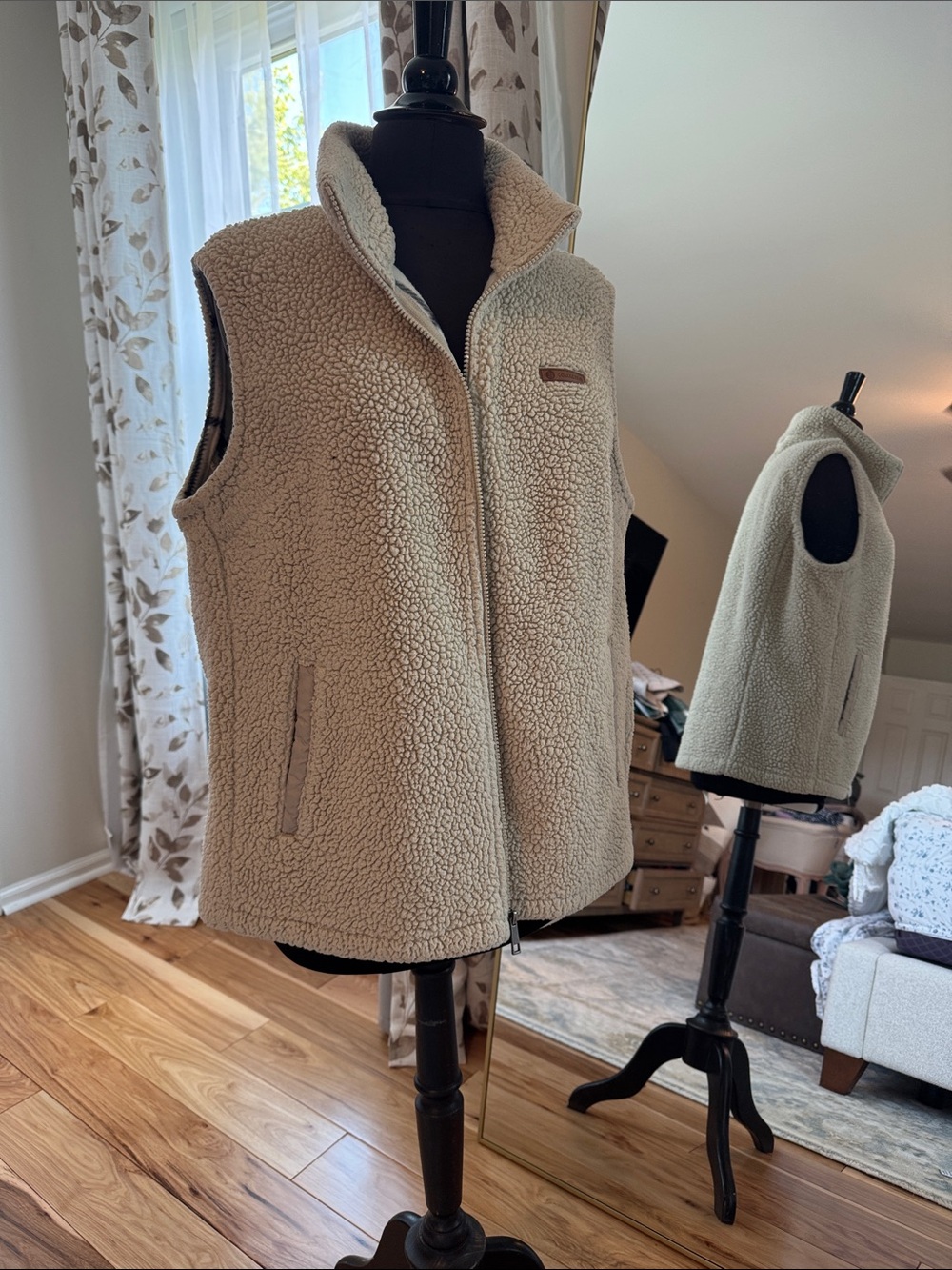 Cozy Sherpa Zip-Front Vest in Cream